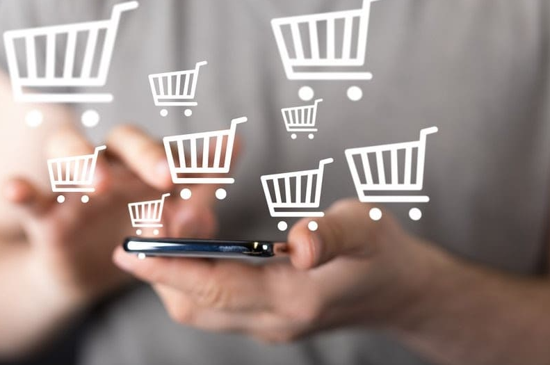 Customer paying for online food order using smartphone